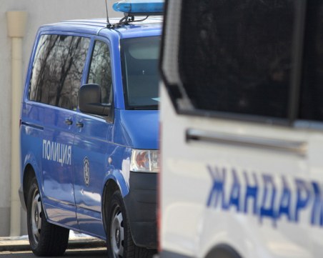 Въоръжени крадци отмъкнаха инкасо автомобил на Кауфланд с над 300 бона