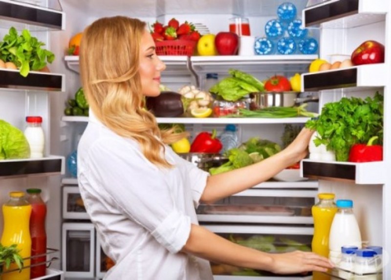 Никога не слагайте тези 7 продукта в хладилника
