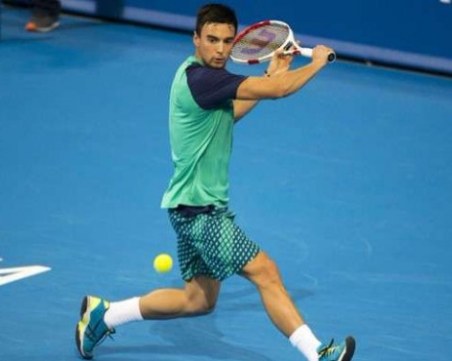 Серията на Мико продължава - две победи за един ден