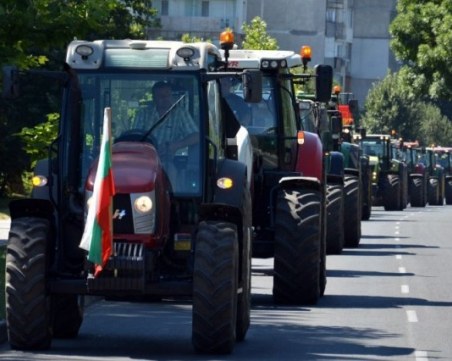 Пловдивските земеделци се вдигат на протест! Блокират главен път