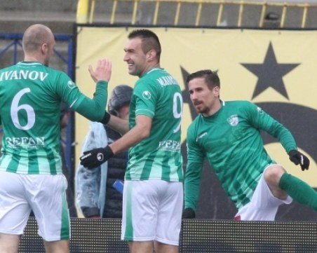 Берое удари Левски и отдалечи Ботев от 4-то място