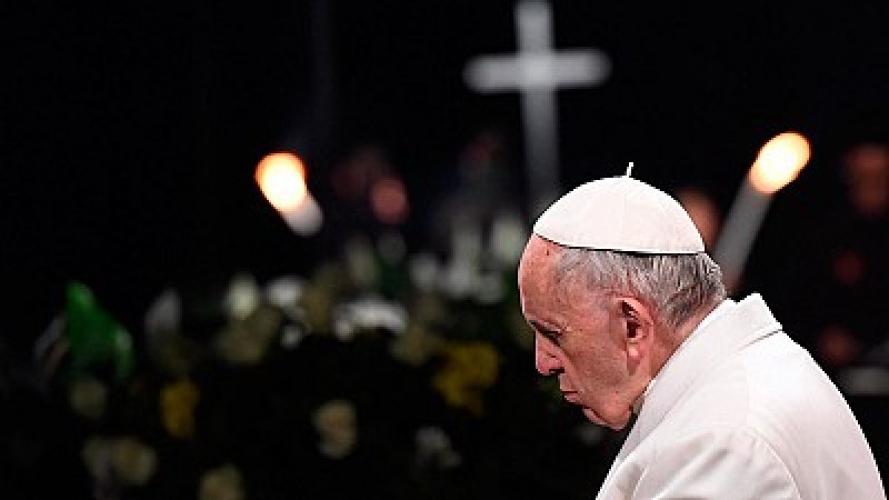 Католическата общност празнува Великден! Папата прикани за отказ от самодовлоство ВИДЕО