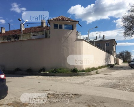 Евакуираха 100 рецидивисти заради пожара в Пловдивския затвор СНИМКИ и ВИДЕО