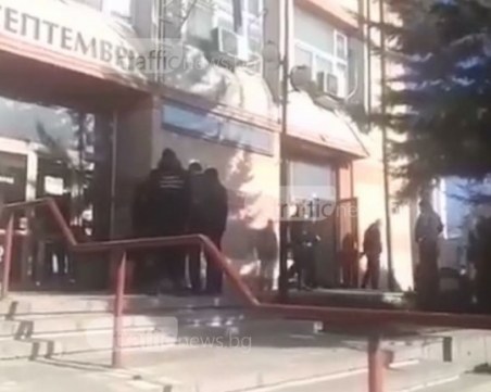 Нови обвинения за престъпления по служба в Община Септември