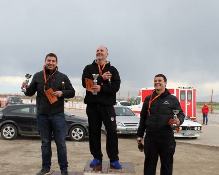 Класиците откриха сезона на писта 