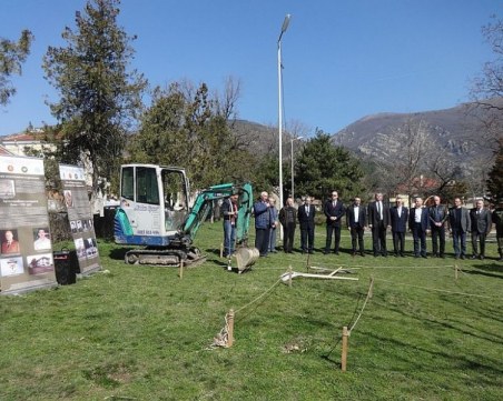 Нов монумент се изгражда в Карлово! Но... проектът не бил съгласуван