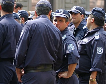 Полицията в Пловдив се разраства! Назначават нови 39 униформени ВИДЕО