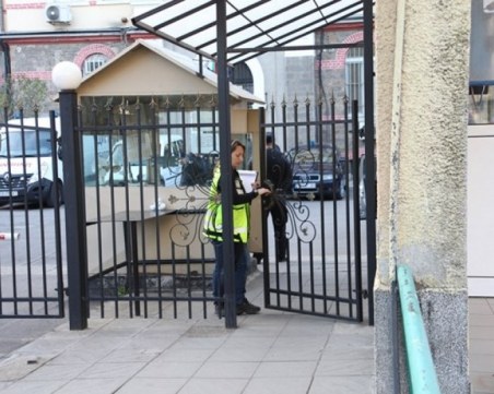 МВР: Възможно е избягалите затворници да са напуснали страната