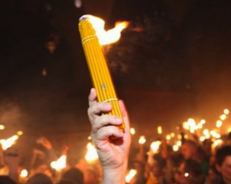 Отличник на Семинарията ще донесе Благодатния огън в Пловдив