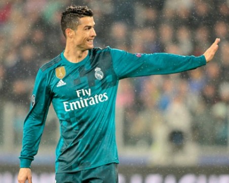 Вижте как феновете на Ювентус аплодираха шедьовъра на Роналдо ВИДЕО