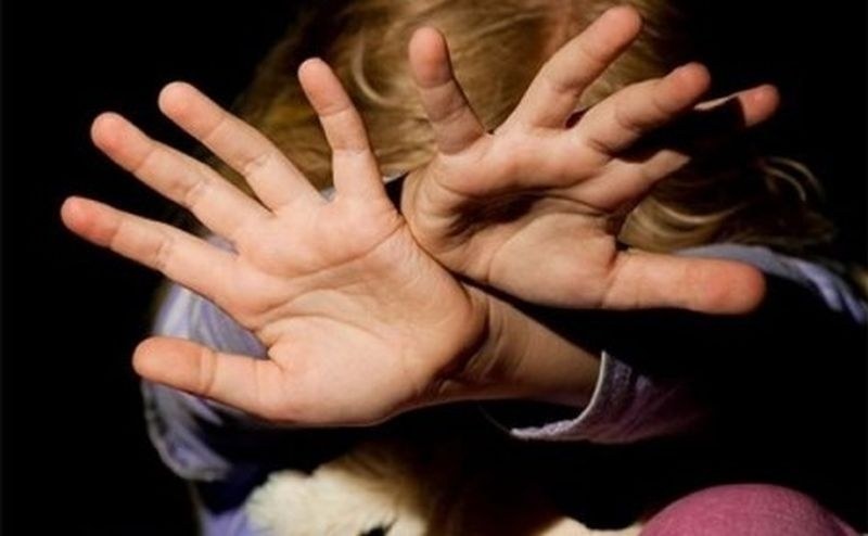 Блудство край Пловдив! Пастрок се гаври с 9-годишно момиченце