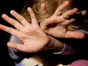 Блудство край Пловдив! Пастрок се гаври с 9-годишно момиченце