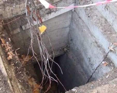 Издирват мъж, пропаднал в дълбока минна шахта