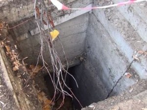 Издирват мъж, пропаднал в дълбока минна шахта
