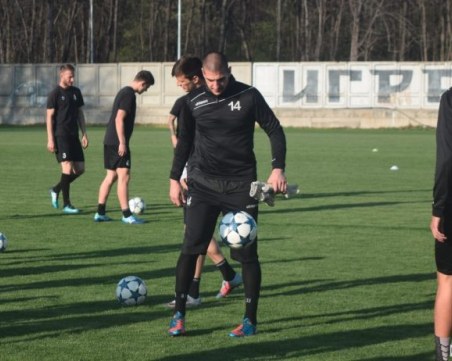 Димо Бакалов отново повежда атаката на Локо