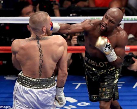 Стреляха по Флойд Мейуедър, раниха негов охранител