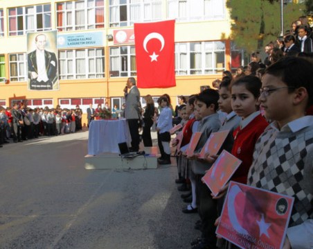 Българският език влиза в турските училища като избираем предмет