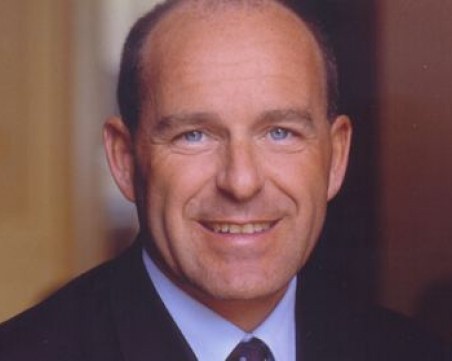 Немски милиардер изчезна в Алпите, издирват го от дни