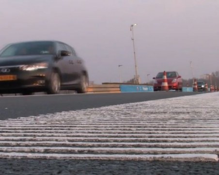 Път в Холандия “запява“, ако шофирате с превишена скорост ВИДЕО