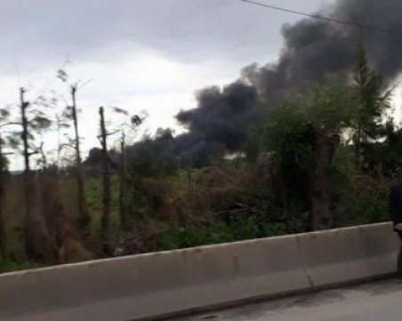 Военен самолет се разби в Алжир! Най-малко 200 души са загинали СНИМКИ