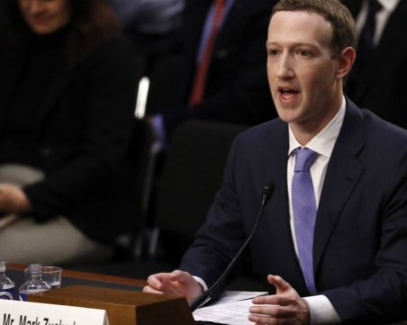 Зукърбърг: Водя непрекъсната битка с руснаци