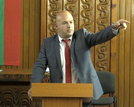 Изключиха кмета на Сопот от БСП, уволнявал социалисти от общината