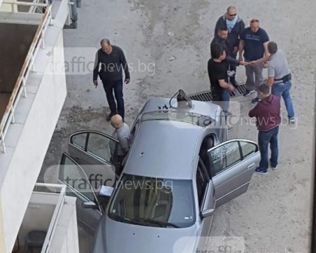 Зрелищен арест! Закопчаха италианец в Тракия, обискират гаража и апартамента му СНИМКИ
