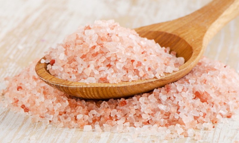 Защо розовата сол е по-полезна от бялата?