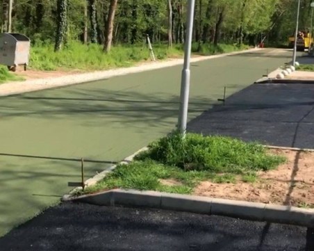 Иновация – сложиха зелен асфалт към едно от новите приказни места на Пловдив ВИДЕО