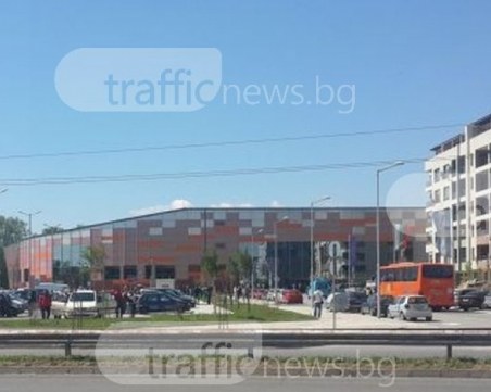 Изграждат пасарелка за 200 хил. лева, за да спрат пешеходците камикадзета край Колодрума