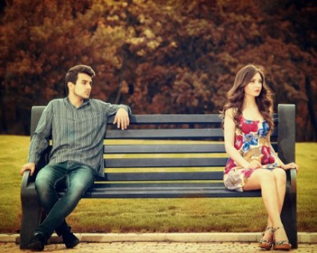 Тези двойки зодии ги очаква раздяла през април