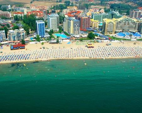 Английски медии: Цял ден в Слънчев бряг за двама с обилни гозби излиза 43 паунда