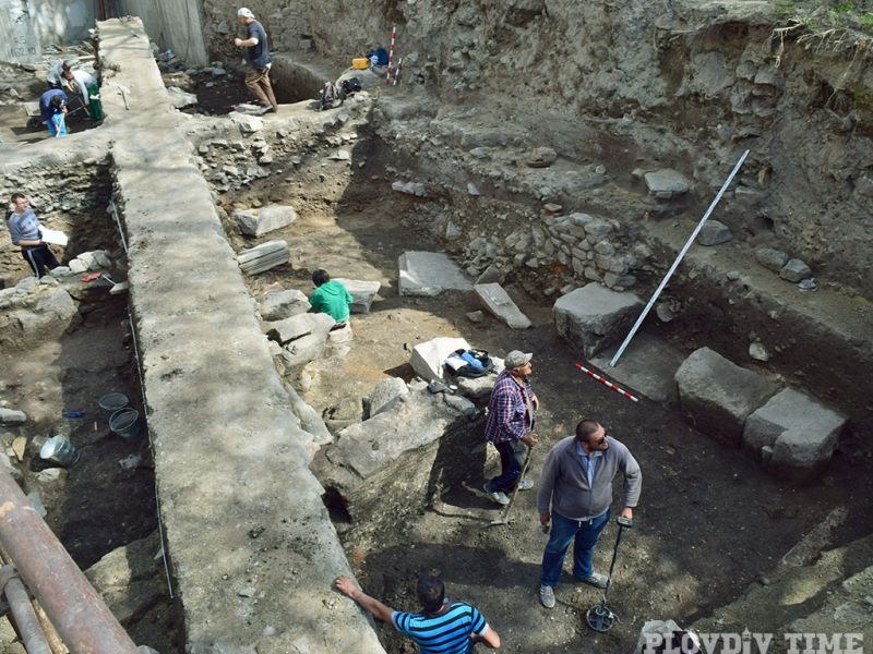 Откриха масивна антична сграда в Пловдив СНИМКИ