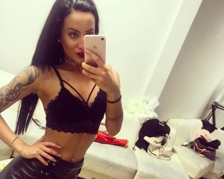 Ето я пияната и надрусана шофьорка, която помете 10 коли в Кючука СНИМКИ+ВИДЕО