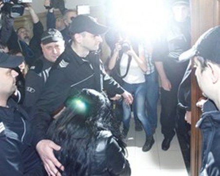 Ето я шофьорката, причинила мелето на магистрала Тракия СНИМКИ