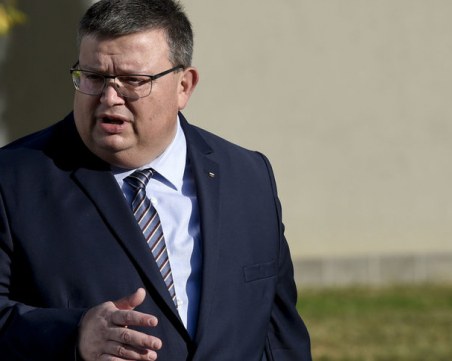 Главният прокурор влиза днес в ПУ