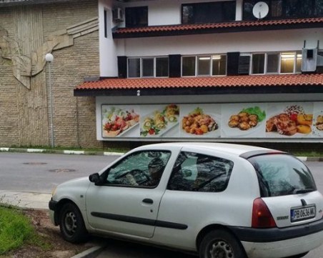 Очевидци на ситуацията “А напред, а назад“ на Гребната: Жената правеше обратен завой