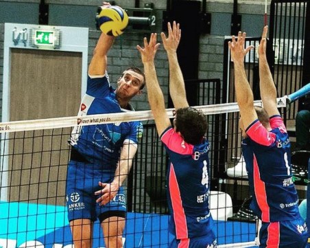 Пловдивски волейболист докосва титлата в Холандия