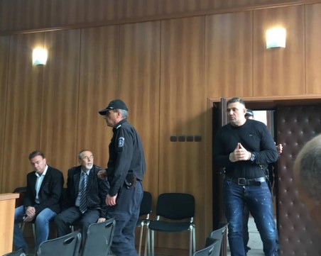 Райфъла за пропадналото дело: Своеволието на прокуратурата минава всички граници