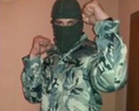 Шуреят на Митьо Очите и негов авер съблекли ученик чисто гол и го измъчвали