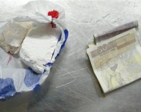 Спецакция! Заловиха дилър на дрога в Сопот