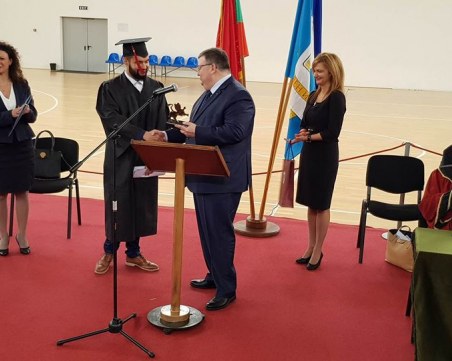 Цацаров награди бъдещите юристи на Пловдив и отсече: Нека силата бъде с вас! СНИМКИ