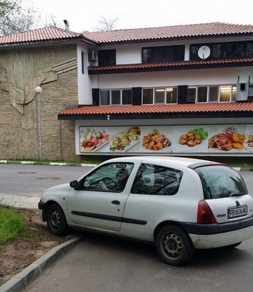 Очевидци на ситуацията “А напред, а назад“ на Гребната: Жената правеше обратен завой