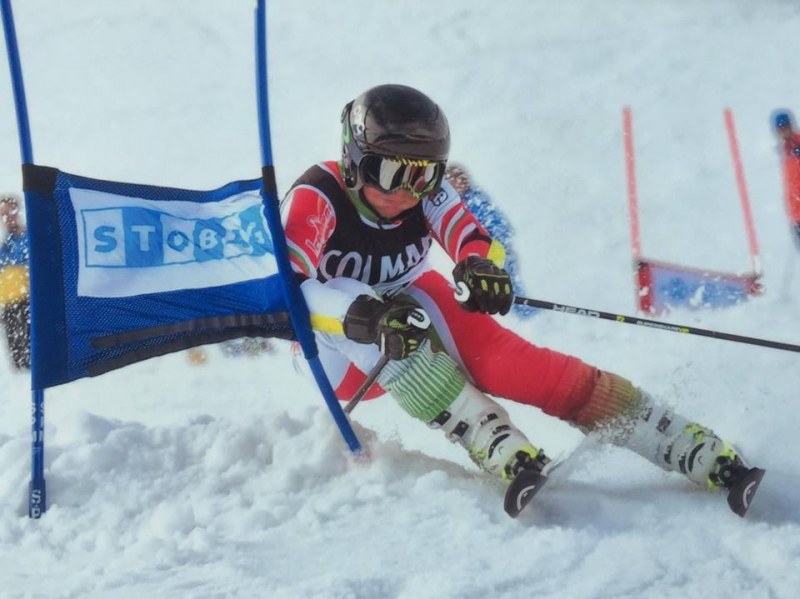 Пловдивски вундеркинд кара със ски легенди на уникално състезание в Италия СНИМКИ