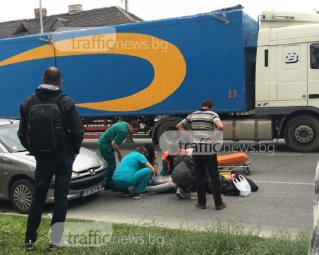 21-годишната пешеходка, която пострада при инцидент в Пловдив, е със счупен крак