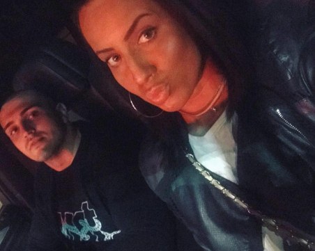 Гаджето на пияната и надрусана Габриела я подкрепи във фейса