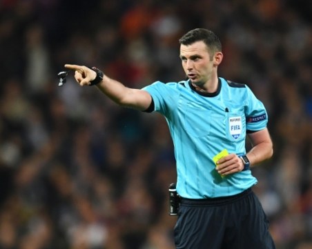 Осигуриха охрана за рефера Майкъл Оливър след заплахите срещу него