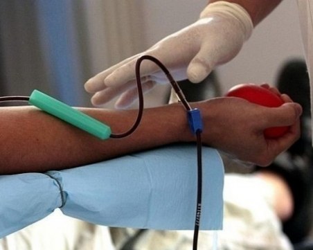 Спешно се търсят кръводарители за млад мъж с рядка кръвна група