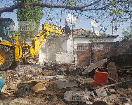 Бутането в Кършияка продължава! Следват обекти и къщи извън ромските махали ВИДЕО