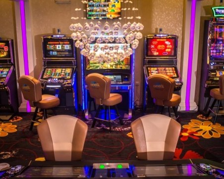 Пловдивско казино раздава куп подаръци за рождения си ден СНИМКИ